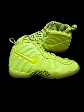 Nike Air Foamposite Pro "Volt" sneaker Sz 1.5